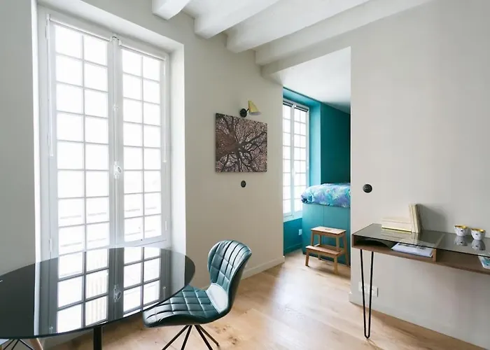 Romantic Brand New In Paris, Bathroom, Kitchen 파리